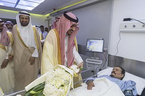 أمير الجوف يفتتح مشاريع تطويرية بـ"صحة القريات"