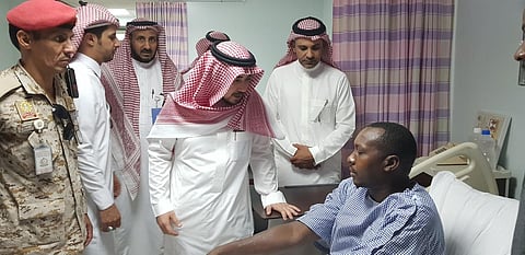 منسوبو مطار الطائف يزورون الجنود المُصابين بالحد الجنوبي مُقدرين تضحياتهم وإنجازاتهم