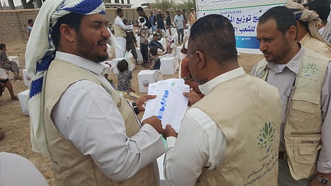 شاهد.. إغاثة 75 ألف نازح في العمق اليمني في انطلاقة حملة "الرابطة" الثانية