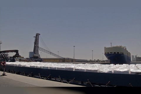 الإمارات تسير جسرًا إغاثيًا عاجلاً لـ"الحديدة" اليمنية