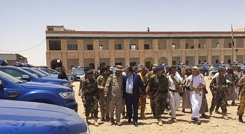 شرطة الجوف اليمنية تتسلم 30 طقماً أمنياً مقدمة من المملكة