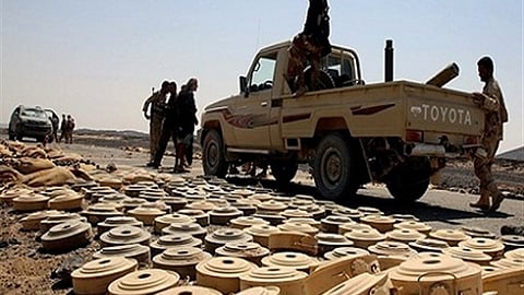 نصف مليون لغم حوثي يهدّد اليمنيين .. وهكذا يتحدّى "إغاثي الملك سلمان" مزارع الموت