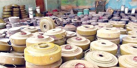 اليمن.. انتزاع أكثر من 1000 لغم أرضي غرب تعز زرعها المتمردون