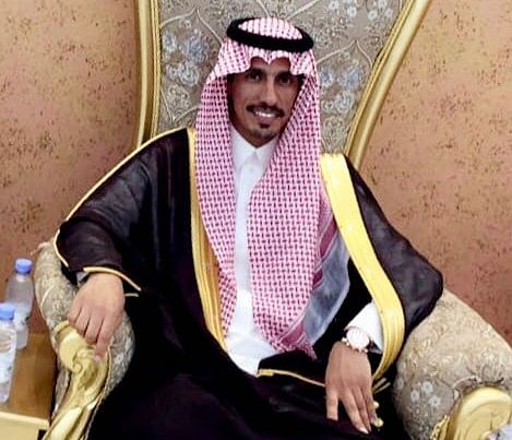 "آل مبارك" يحتفل بزواجه على كريمة "الكبراء"