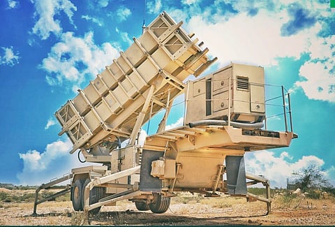 الدفاع الجوي يعترض ويدمر صاروخاً باليستيّاً أُطلق باتجاه نجران