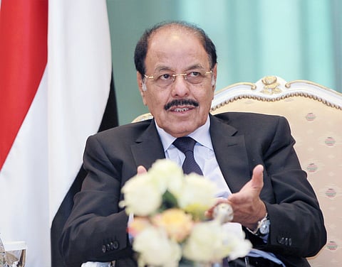 نائب الرئيس اليمني يثمن منحة المملكة من المشتقات النفطية لبلاده