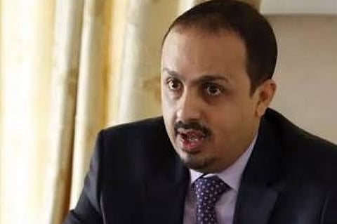 "الإرياني": قيادات الحوثي تهرب متخفية في ملابس نسائية