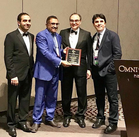 نافس مئات الأطباء .. "سعودي" يحصد الجائزة العالمية الأمريكية في جراحة "سمنة الأطفال"