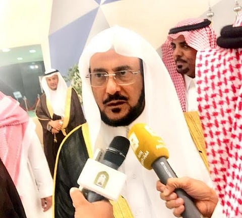 وزير الشؤون الإسلامية لـ"سبق": بلادنا وقيادتنا تسعى لنشر الوسطية والاعتدال ونبذ التطرف