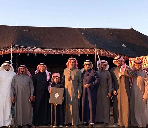4 طيارين يلبون دعوة طفل دعاهم في مقطع فيديو لزيارته برفحاء