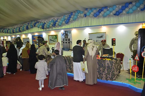 شاهد.. إقبال كبير على جناح الشرطة الجوية في معرض وزارة الدفاع بتبوك