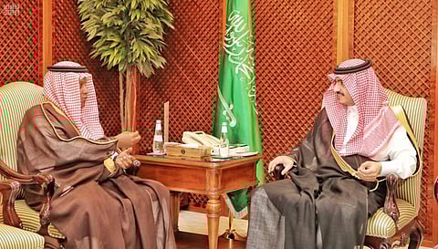 أمير مكة بالنيابة يلتقي أمير الفوج الثاني بالحرس الوطني بالشرائع