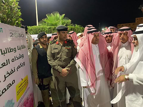 شاهد.. حكاية "الورد والغيمة" تستوقف مسؤولي وزوار الطائف