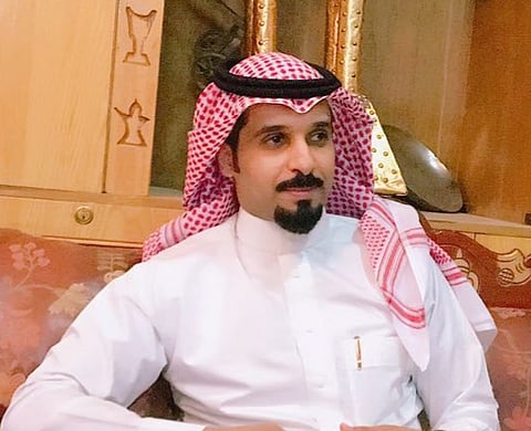 إيفاد المعلم "الحنيني" إلى جاكرتا للعمل في أكاديمية الحرمين