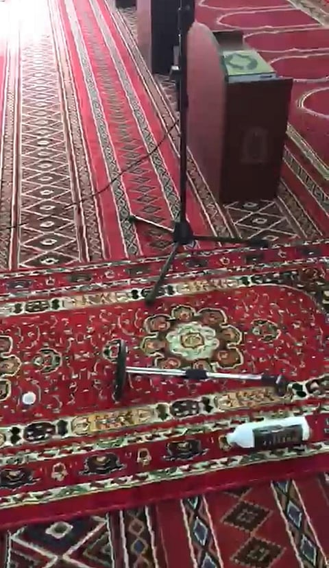 لم يراعوا حرمة الشهر .. ضبط 4 أحداث عبثوا بمسجد في "طريف"