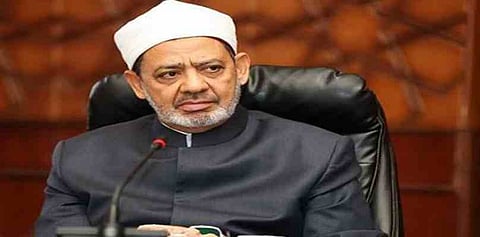 شيخ الأزهر: الجن لا يتلبسون بالإنسان ومَن يدعي إخراجهم من الجسد مرتزق ومضلل