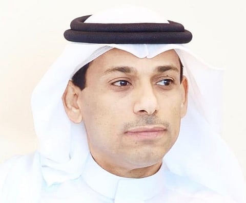 "القحطاني": إيقاف العمل بساعات الذروة من اختصاص "العمل".. ويشترط الـ50 درجة