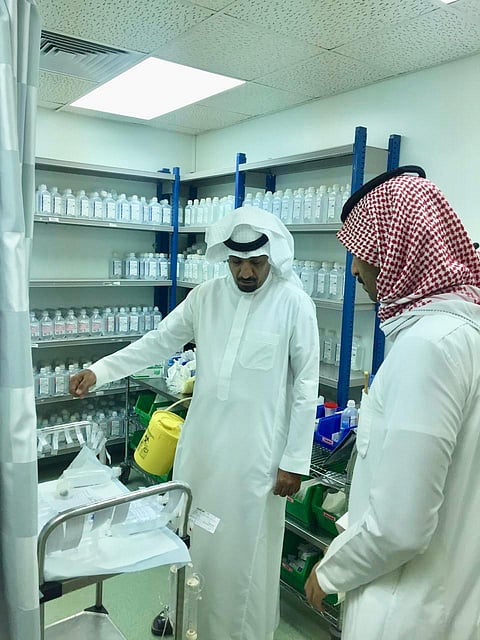 بعد فيديو "مغذي النمل" وبشكل عاجل .. إحالة مسؤولين في مستشفى ببيشة إلى التحقيق