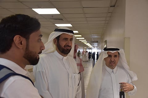 شاهد .. "الربيعة" يلتقي قيادات الصحة بالطائف ويشهد حزمة من المشروعات التطويرية