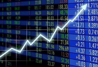 مؤشر "الأسهم السعودية" يغلق منخفضًا عند 7965.13 نقطة