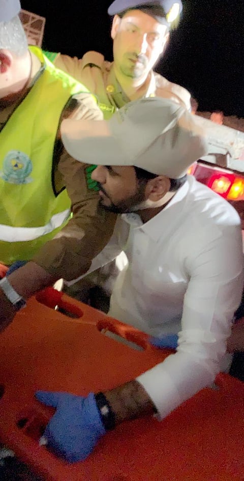 بالمصادفة.. مدير "كوارث صحة حائل" ينقذ١٤ مصاباً في حادث