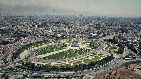 هلع في إيران بعد انتشار غامض للإيدز