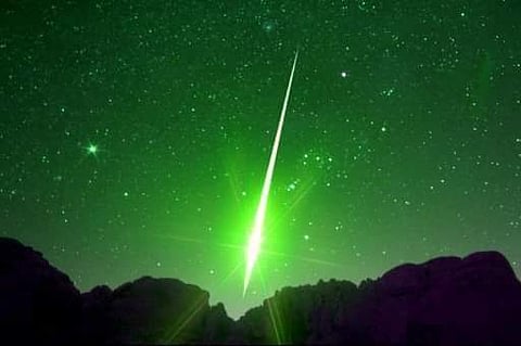 سماء المملكة على موعد مع ذروة تساقط الجباريات.. الاثنين