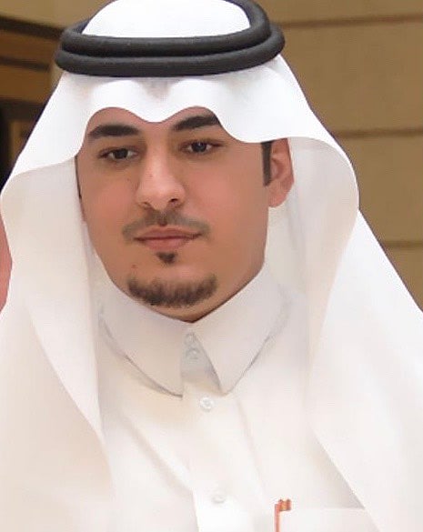 "الأسعدي" يُرزق بـ"نور"