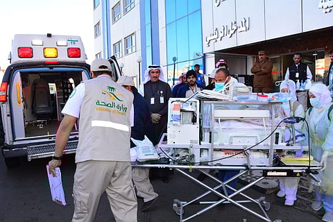 بالصور .. نقل مستشفى الولادة بحائل إلى مقره الجديد بـ "المصيف"