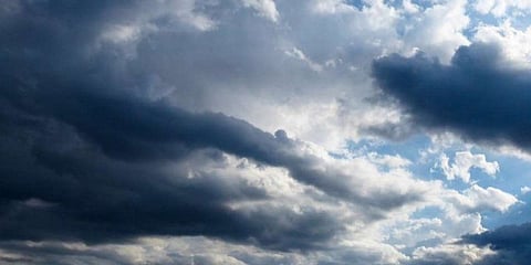 "الأرصاد" تنبه جازان والمدينة: سحب ممطرة وأتربة مثارة