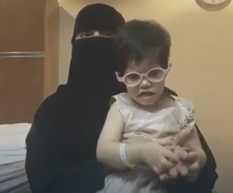 فيديو .. مواطنة طلبت تصريح سفر بالسيارة ففُوجئت بطائرة خاصة