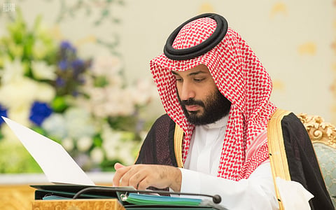 خبراء: "محمد بن سلمان" شخصية ملهمة للسعوديين وطموحة محلياً وعالمياً ومؤثرة سياسياً واقتصادياً