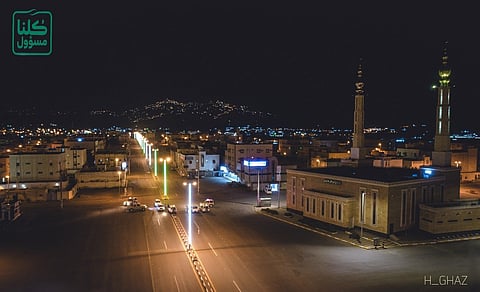 أهالي "العيدابي" يعانون بسبب سوء الاتصال والإنترنت ويطالبون بإنشاء أبراج جديدة