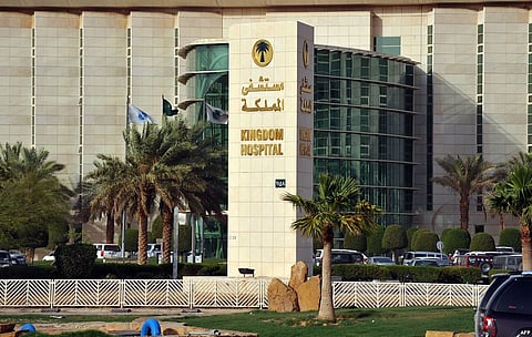 جراحة نادرة.. مستشفى المملكة بالرياض يعيد يد مواطنة بعد بترها