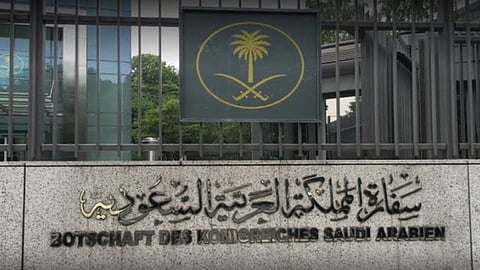 ابتداء من اليوم.. سفارتا المملكة في الكويت والبحرين تعلنان فتح المنافذ البرية لعودة المواطنين
