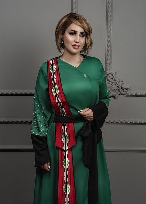 "سعودية" تستوحي تصميم وشاح من شعار رئاسة المملكة لقمة الـ20