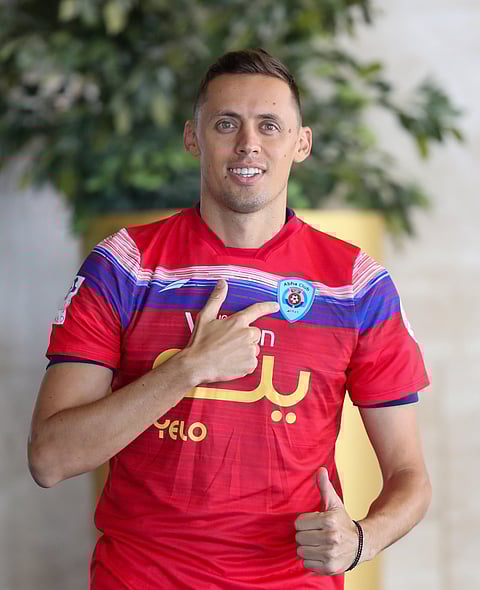 أبها يدعم وسط فريقه بالصربي "مامتيتش ".. لمدة عامين