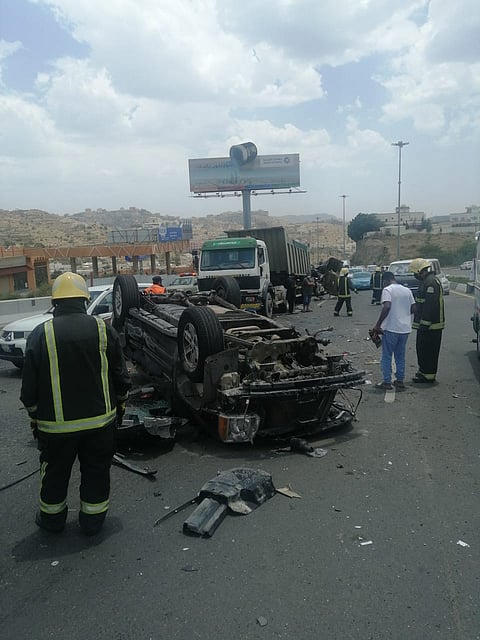 شاهد.. حادث اصطدام في طلوع رغدان.. إصابة وانقلاب وتلف كامل لإحدى المركبات