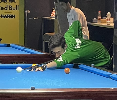 "الغامدي" يتوج بالميدالية الذهبية الثالثة في البطولة العربية للبلياردو