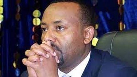 رئيس الوزراء الإثيوبي ينقل مهامه لنائبه ويتوجه لقيادة المعارك ضد جبهة تيغراي