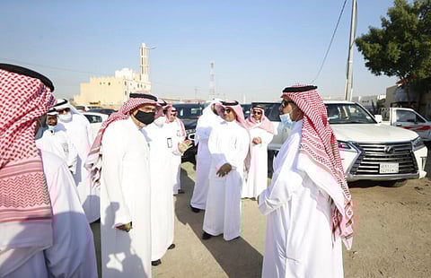 أمين العاصمة المقدسة يتفقد أحياء شرق مكة ويقف على تقاطع الدائري الرابع