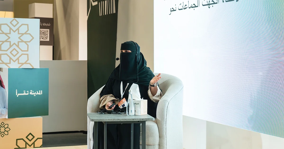 اكتشافات أثرية مذهلة: نقوش صخرية تكشف تفاصيل حياة الإنسان قبل 7000 عام في ورشة 'كتاب المدينة'