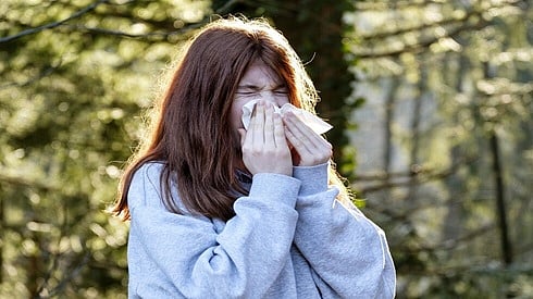 من الرطوبة إلى فيتامين " د ".. 3 طرق غير تقليدية لمواجهة فيروسات الشتاء