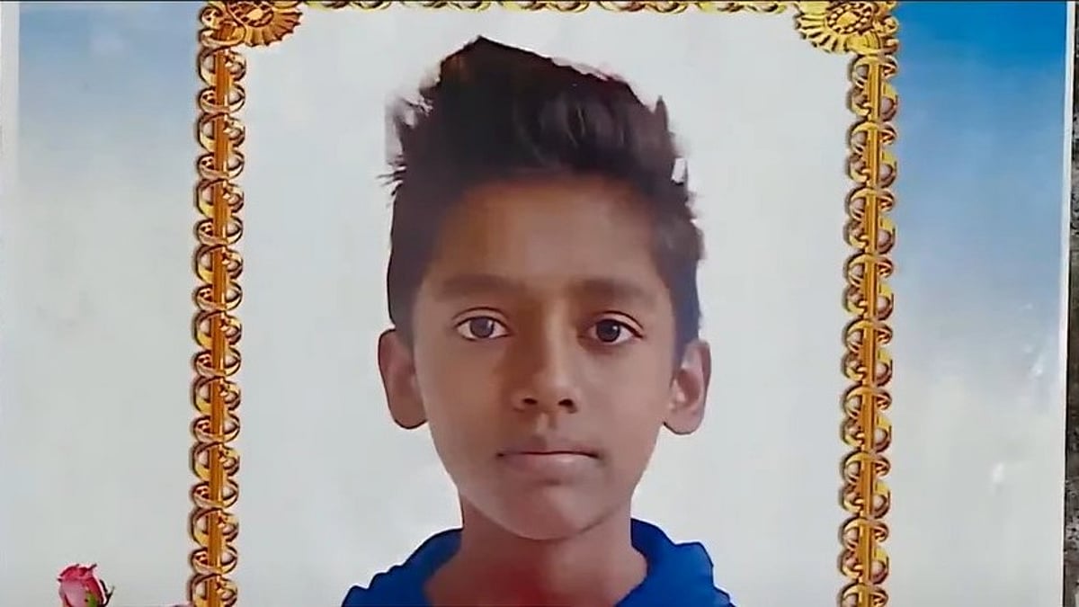 ആലപ്പുഴയിലെ ഏഴാം ക്ലാസുകാരന്റെ ആത്മഹത്യ: രണ്ട് അധ്യാപകര്ക്കെതിരെ കേസെടുത്തു ആലപ്പുഴയിലെ ഏഴാം ക്ലാസുകാരന്റെ ആത്മഹത്യ: രണ്ട് അധ്യാപകര്ക്കെതിരെ കേസെടുത്തു