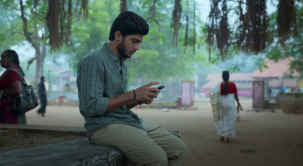ഇത് ഒന്നൊന്നര ഹാക്കിങ്; നസ്ലെന്റെ 'ഐ ആം കാതലൻ' ട്രെയിലർ പുറത്ത്