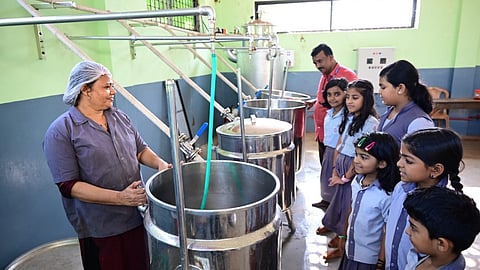 കാഞ്ഞങ്ങാട് സ്കൂളിലെ സ്മാർട്ട് കിച്ചൺ