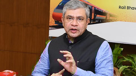 भारत से दो लाख करोड़ रुपये से अधिक का स्मार्टफोन निर्यात हुआ