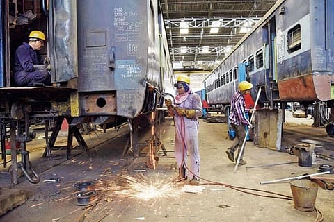 liluah, workshop, kolkata, westbengal, railway
