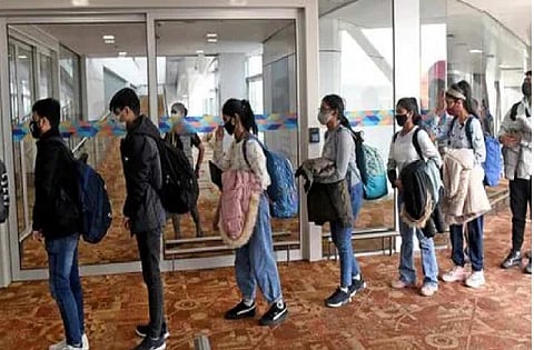 एक भारतीय समेत चार छात्रों ने अमेरिका से संभावित निर्वासन के खिलाफ मुकदमा दायर किया