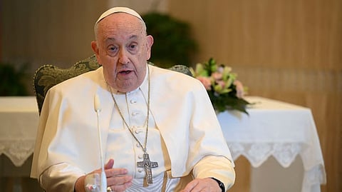 फ्रांसिस ने मृत्युदंड व परमाणु हथियारों पर चर्च की नीति बदली, गर्भपात पर बरकरार रखा रुख